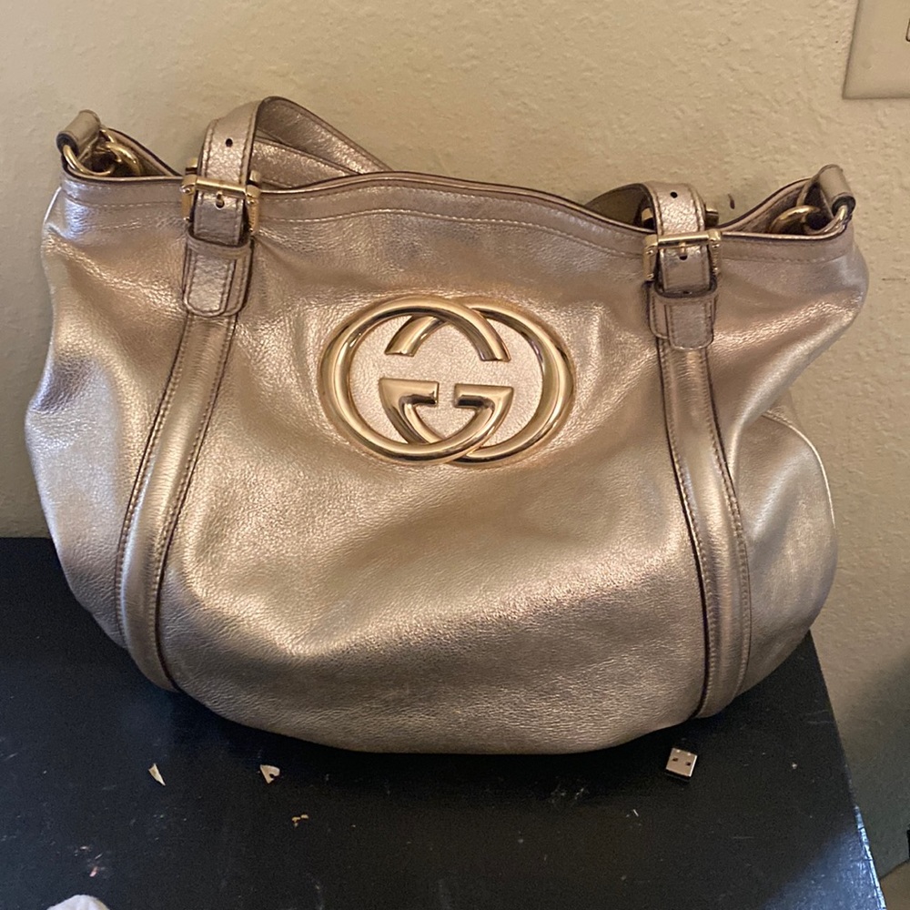 Beautiful Metallic Gold Gucci Crossbody/ HoBo AUTHENTIC